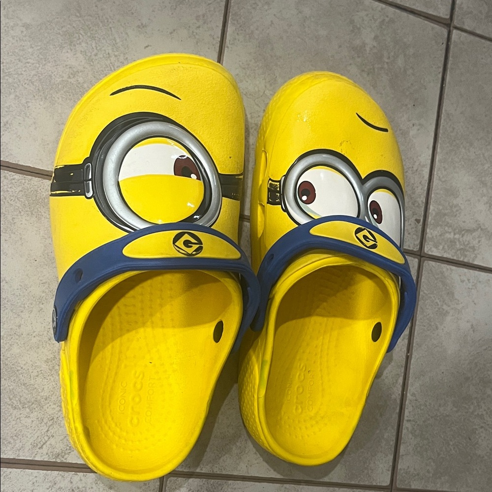 CROCS Kids Minions Yellow and Blue Slippers